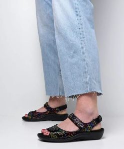 Vogueunion.shop5e011b6e41 7